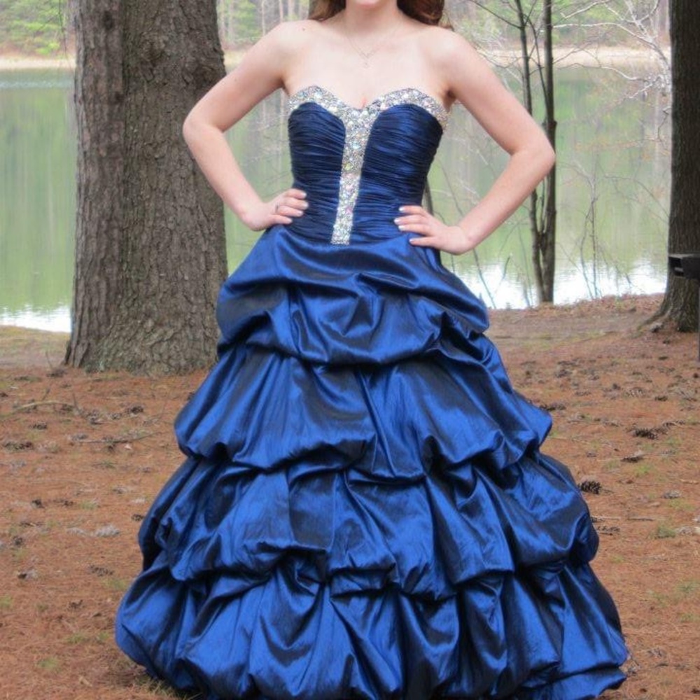 Christopher Henry for Joli Ballgown